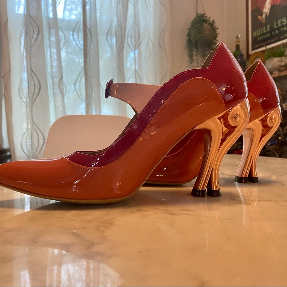10.5 Fluevog Celtis Rosebloom metallic BARBIE heels! Unique statement soles🤩